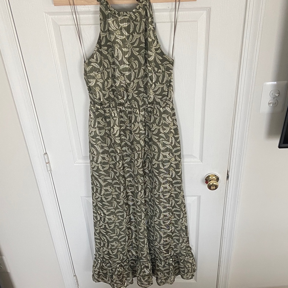 Melrose and Market Olive Leaf Print Maxi Dress